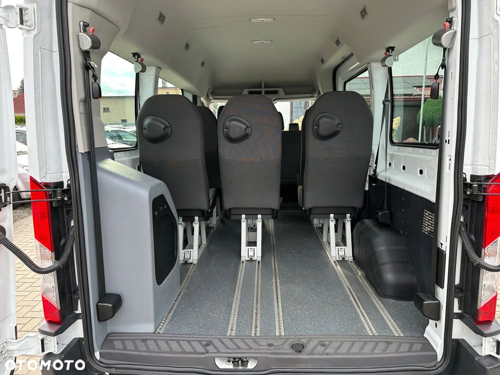 Ford Transit - 24