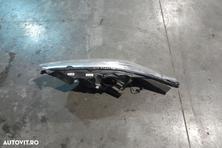 Far dreapta C1BB-13W029-CG C1BB-13W029-CG Ford Fiesta 6 [facelift] [2 - 3