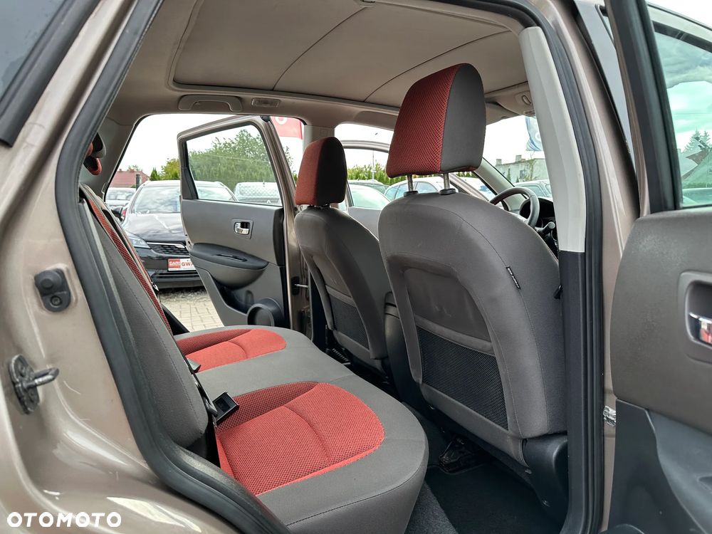 Nissan Qashqai - 23