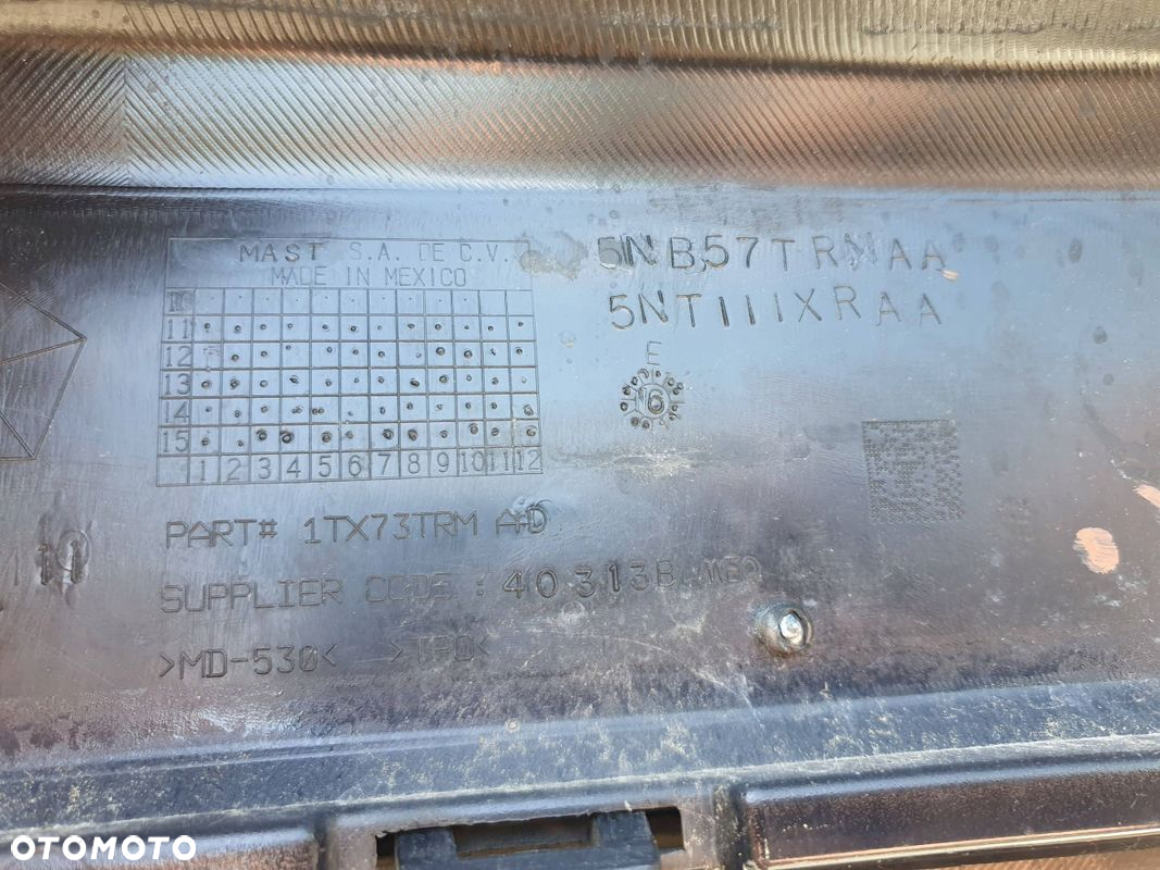 Fiat Freemont Lift Zderzak przedni przód - 13