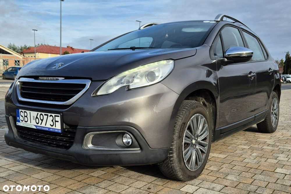 Peugeot 2008 1.2 Pure Tech Signature - 2