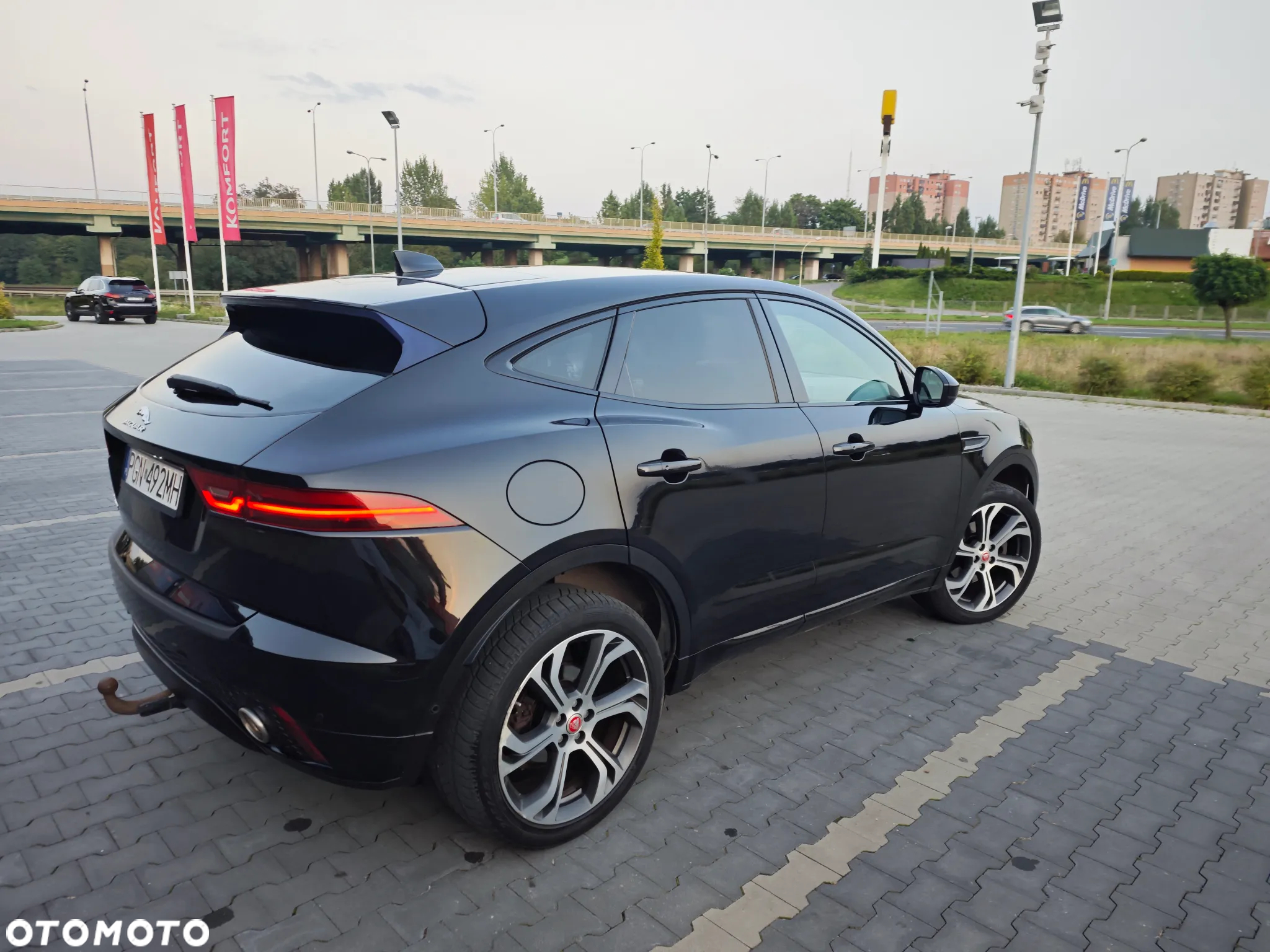 Jaguar E-Pace 2.0 i4D AWD R-Dynamic S - 9