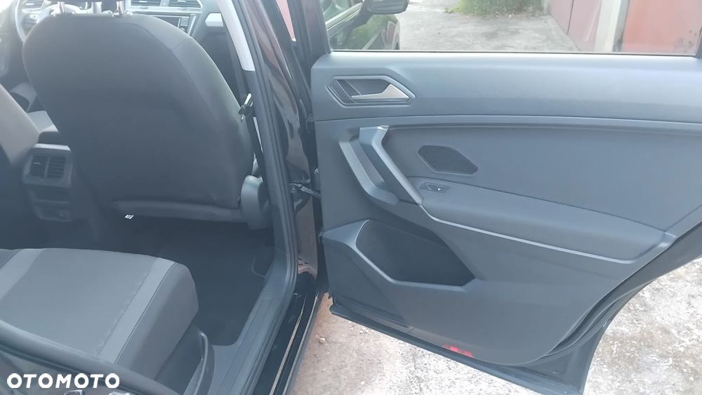 Volkswagen Tiguan - 9