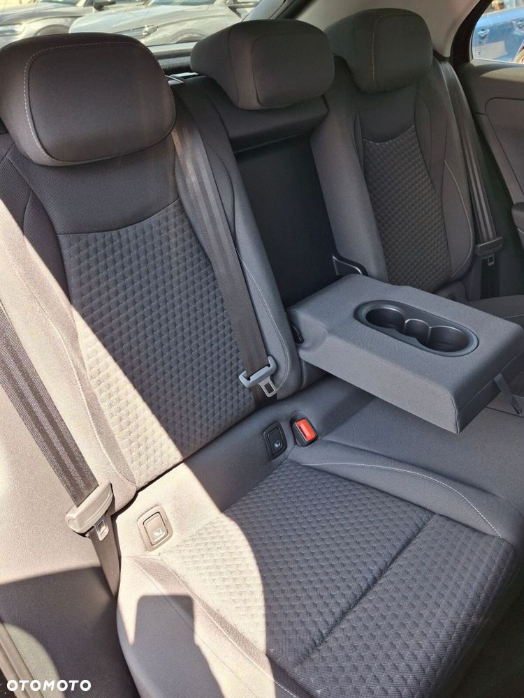 Volkswagen T-Roc 1.5 eTSI Life DSG - 18