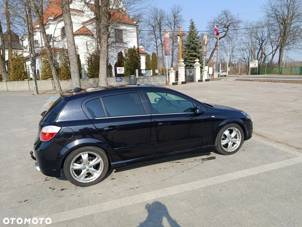 Opel Astra 2.0 Turbo Sport - 2