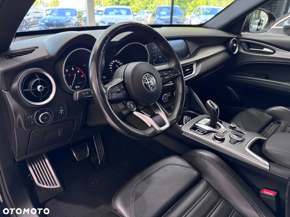 Alfa Romeo Stelvio 2.0 Turbo Veloce Q4 - 8