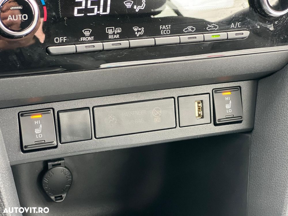 Toyota Yaris Cross 1.5 VVT-i HSD 4x2 Dynamic - 22