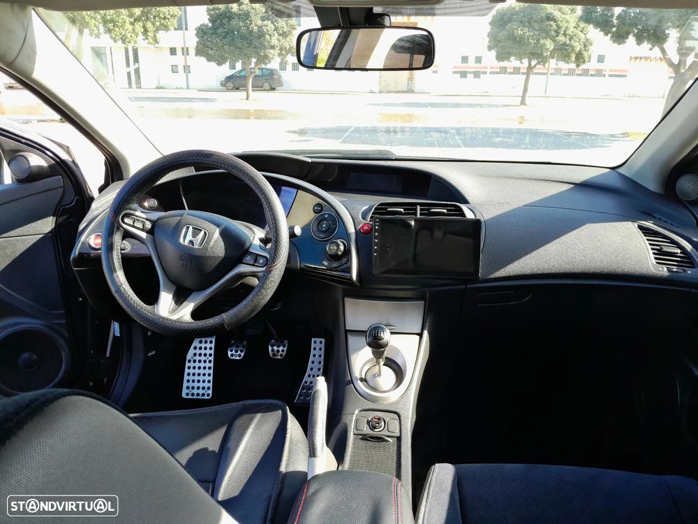 Honda Civic 1.4 Sport - 27