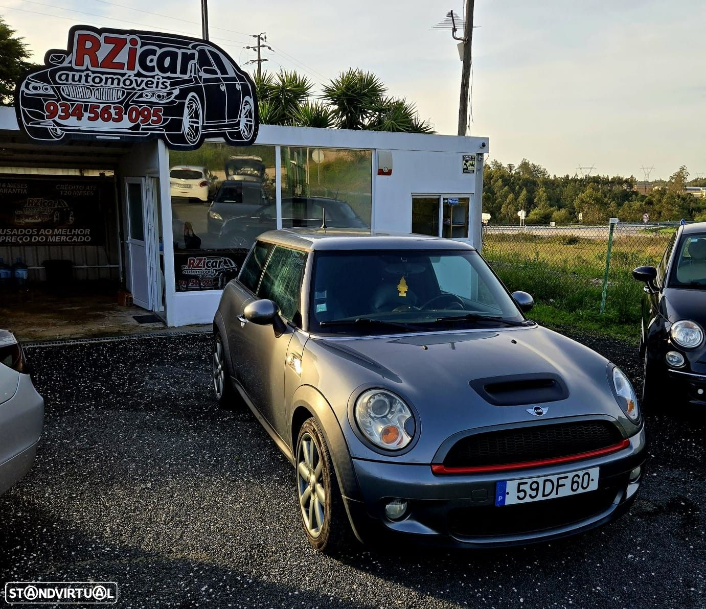 MINI 3 Portas Cooper S - 2