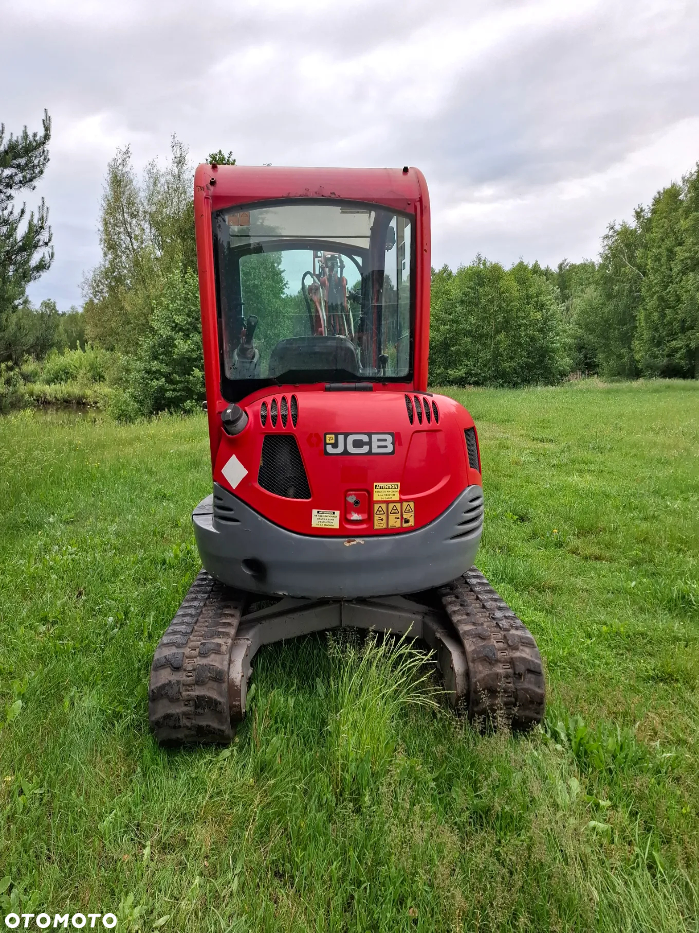 JCB 8025 - 3