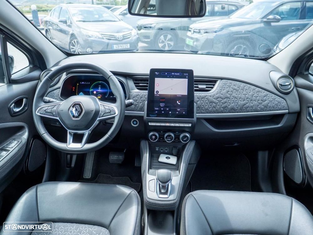 Renault Zoe (c/ Bateria) EV50 135hp Iconic - 26