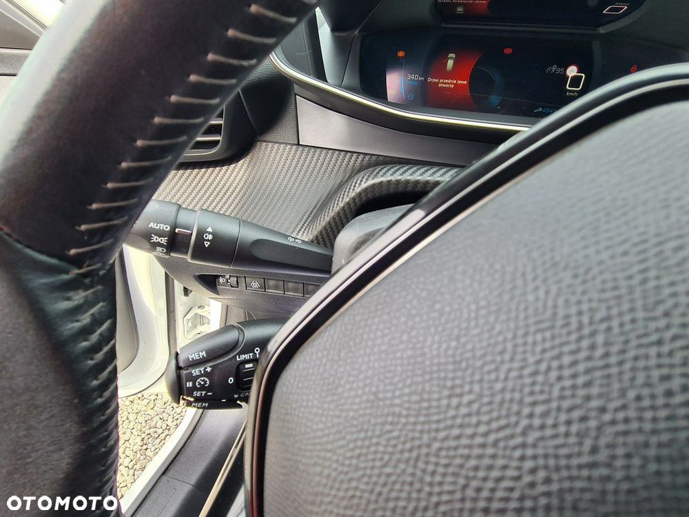 Peugeot 208 1.2 PureTech Allure S&S - 23