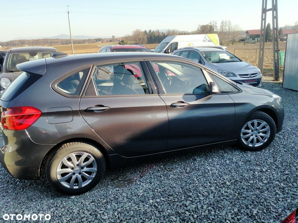 BMW Seria 2 218d Advantage - 7