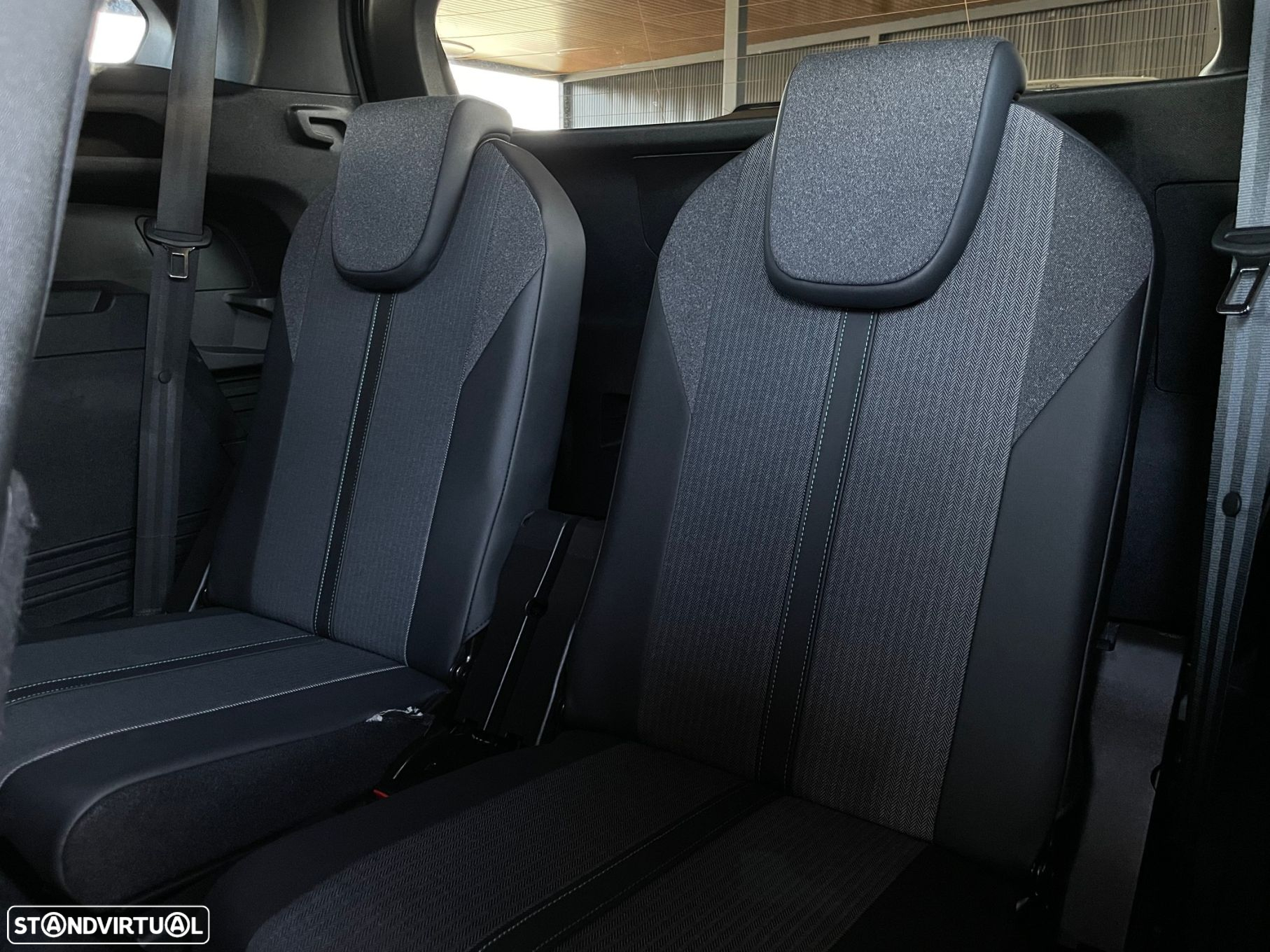 Peugeot 5008 1.2 PureTech Allure Pack EAT8 - 15