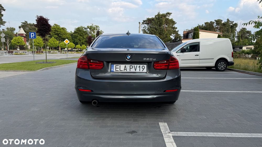 BMW Seria 3 318d Modern Line - 4