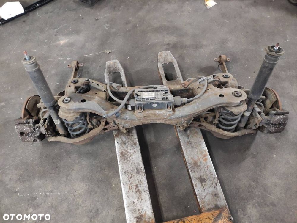 BELKA ZAWIESZENIA TYŁ TYLNA KOMPLETNA WÓZEK SANKI TOYOTA AVENSIS T27 KOMBI - 7