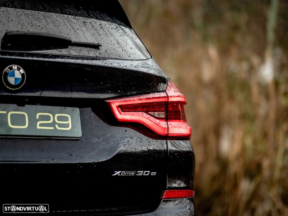 BMW X3 30 e xDrive Pack M 50 anos - 15