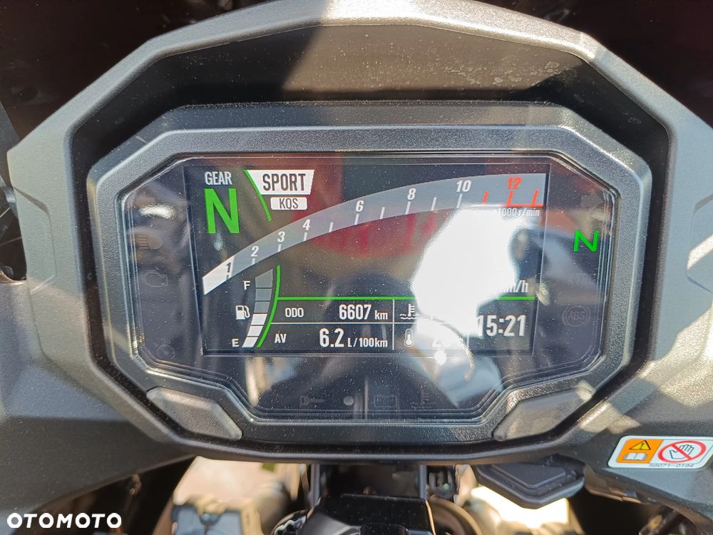 Kawasaki Ninja 1000 SX - 31