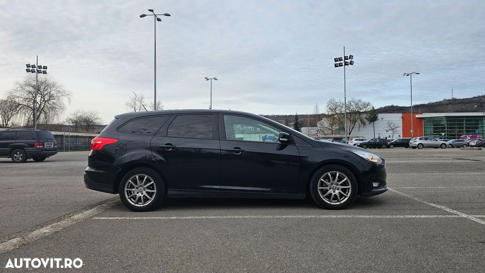 Ford Focus - 2