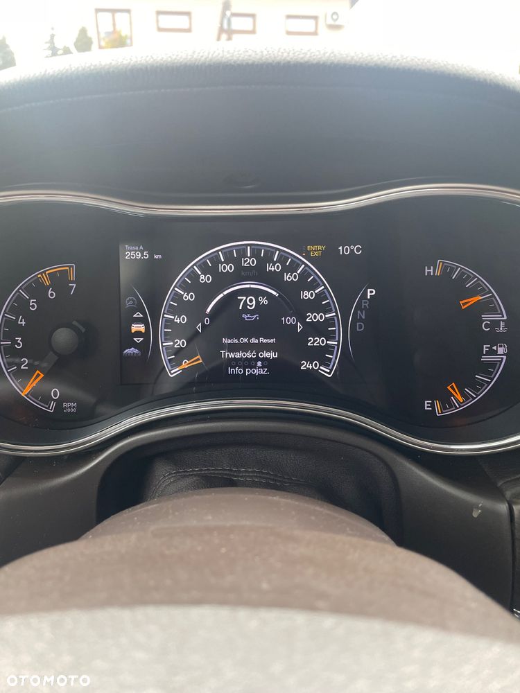 Jeep Grand Cherokee 5.7 V8 HEMI 4WD Automatik Overland - 24
