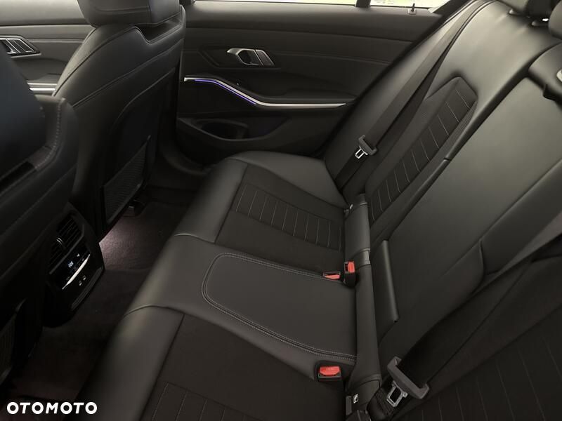 BMW Seria 3 - 20