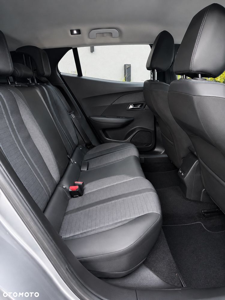 Peugeot 2008 1.2T Allure S&S - 16