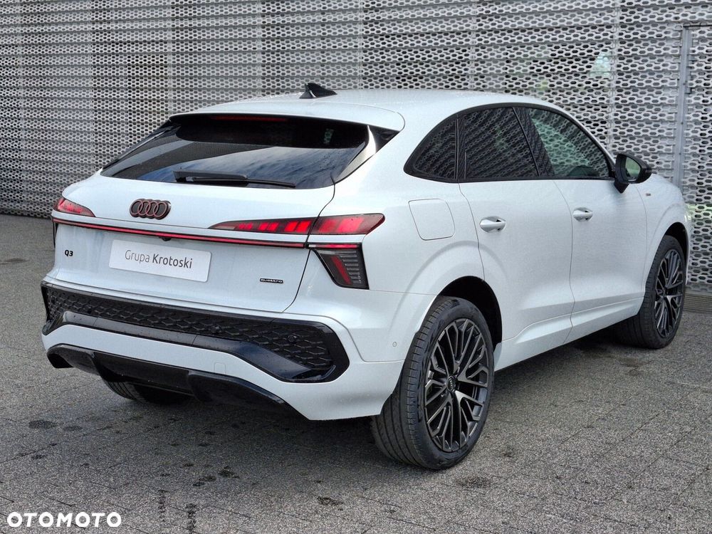 Audi Q3 Sportback - 6