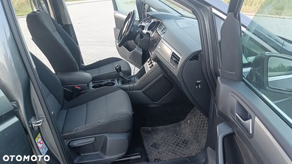 Volkswagen Touran 1.6 TDI BMT SCR Comfortline - 9