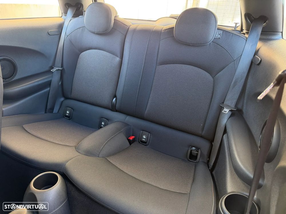 MINI 3 Portas One - 7