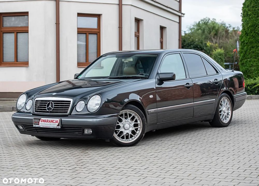 Mercedes-Benz Klasa E - 3