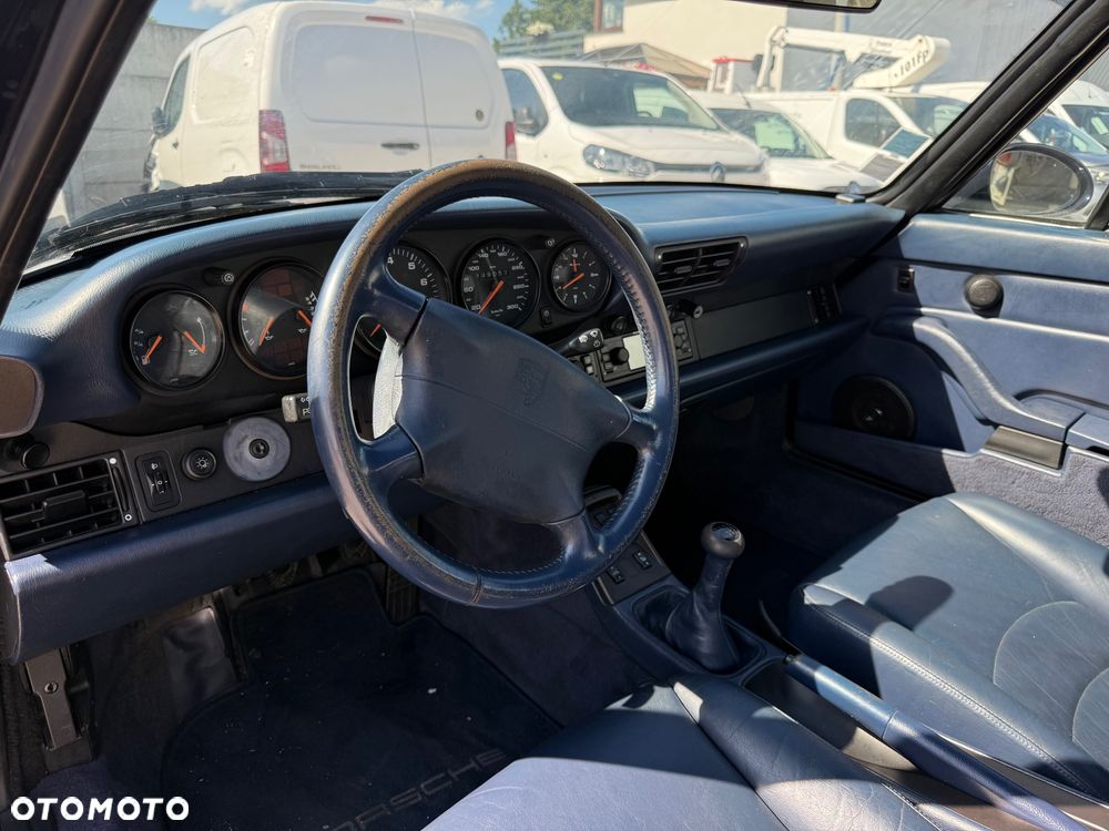Porsche 911 - 16