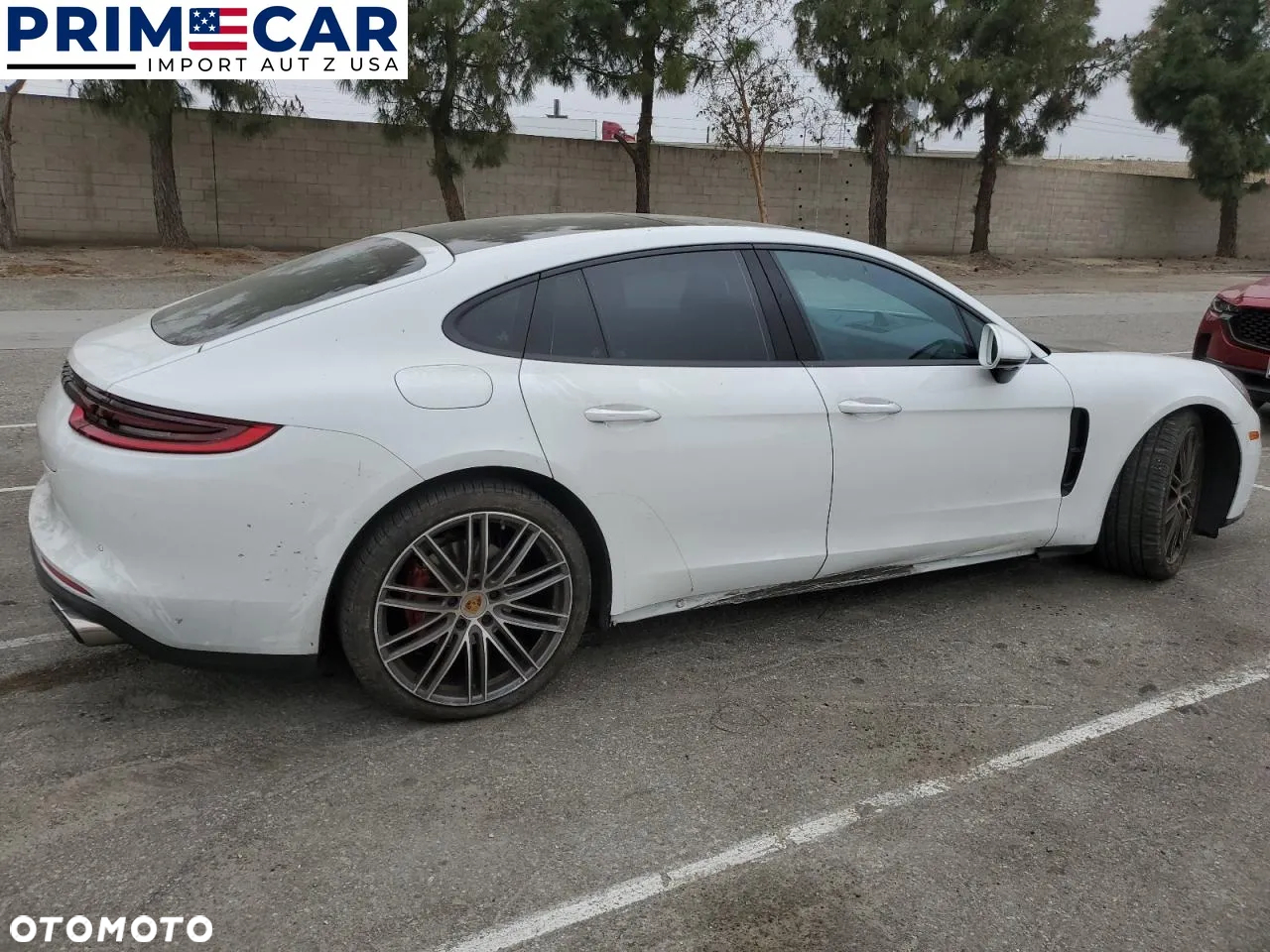 Porsche Panamera 4 - 3