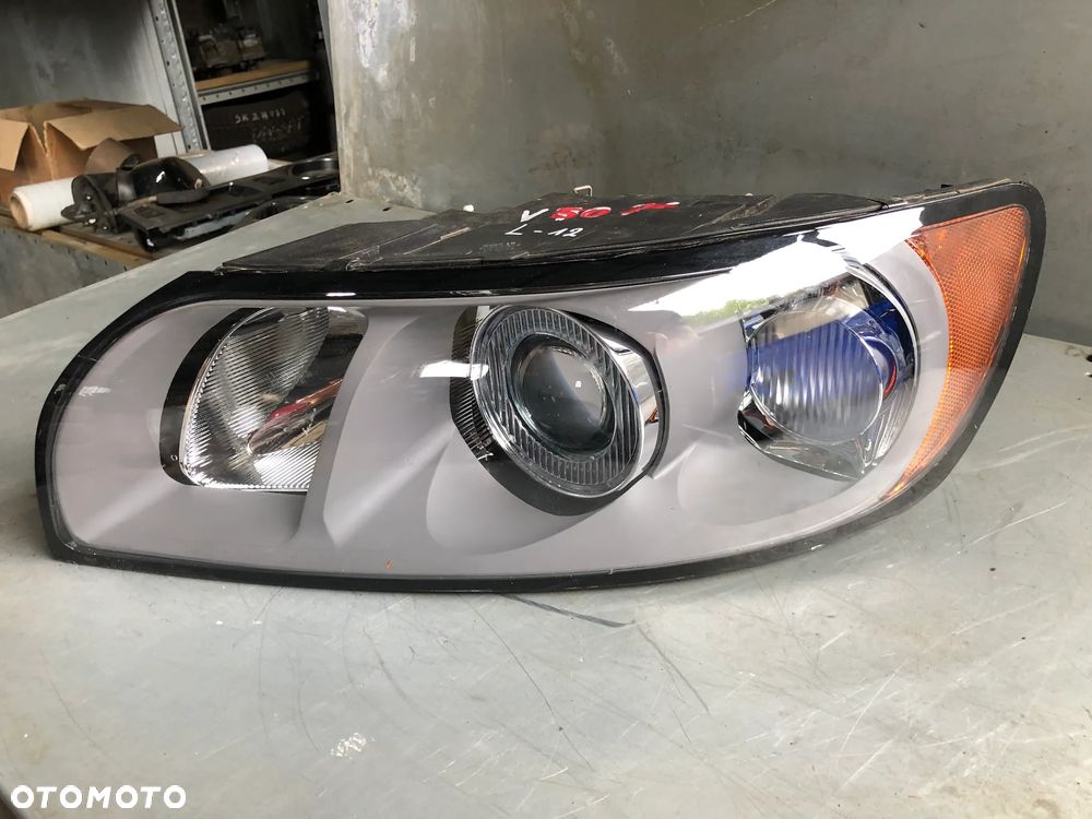 LA-12 . Lampa Reflektor Lewy Przód Volvo V50 (2005-2009) - Gwarancja Wysyłka - 2