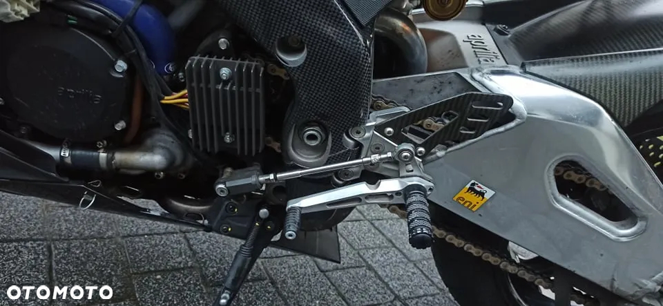 Aprilia RSV - 21