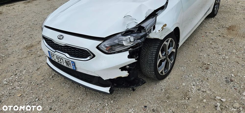 Kia Ceed - 21