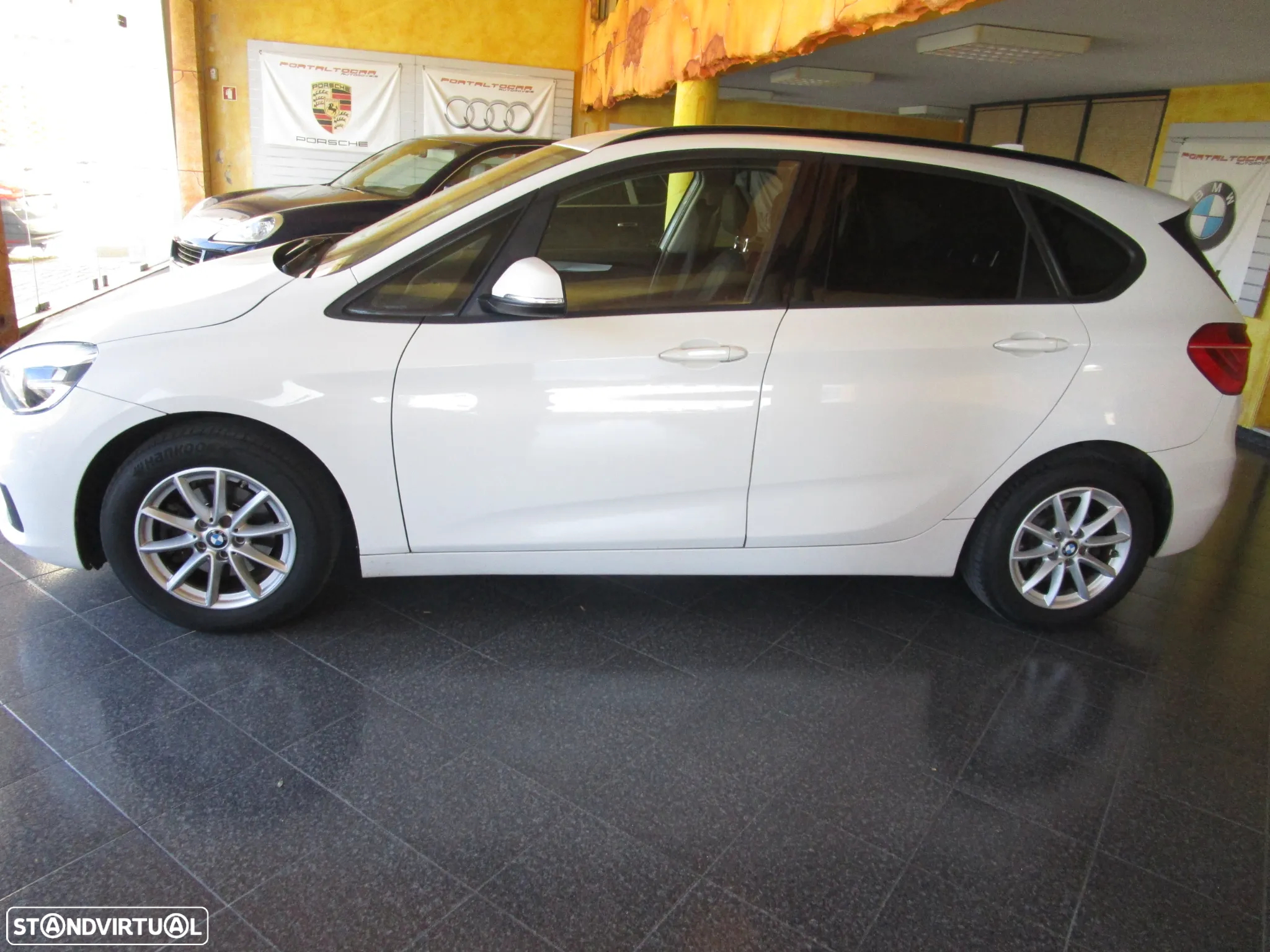 BMW 216 Active Tourer d Line Luxury Auto - 9