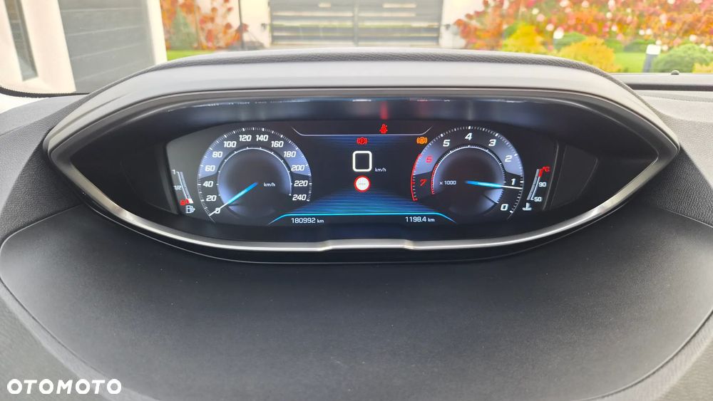 Peugeot 3008 - 19