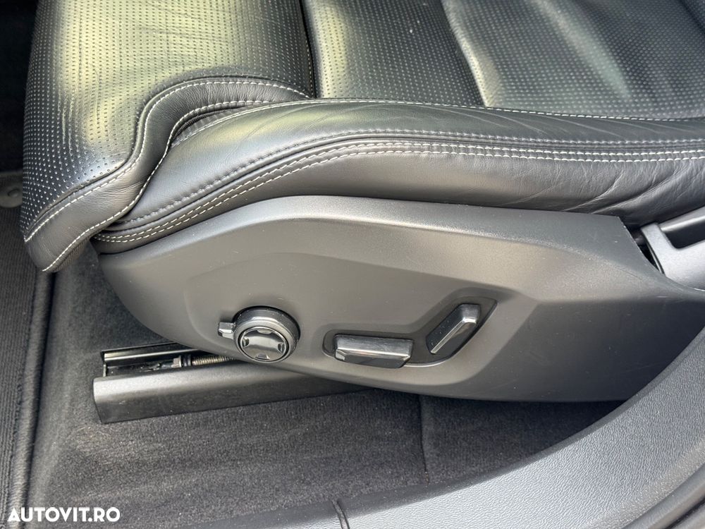 Volvo XC 60 Recharge T8 Twin Engine eAWD Inscription - 27