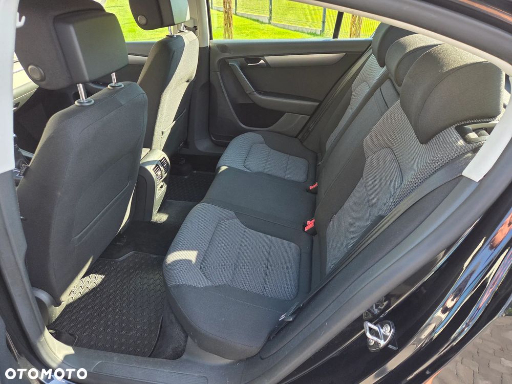 Volkswagen Passat 1.8 TSI Exclusive - 20