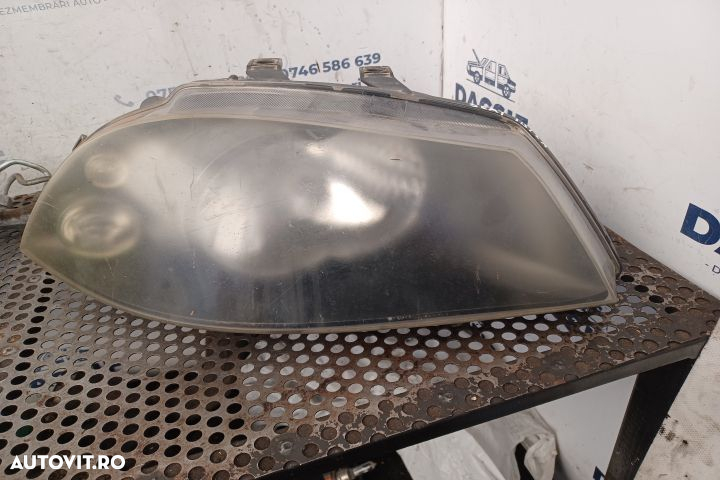 Far dreapta Seat Ibiza 3 6L  [din 2002 pana  2006] seria Hatchback 5-usi 1.2 MT (64 hp) - 2
