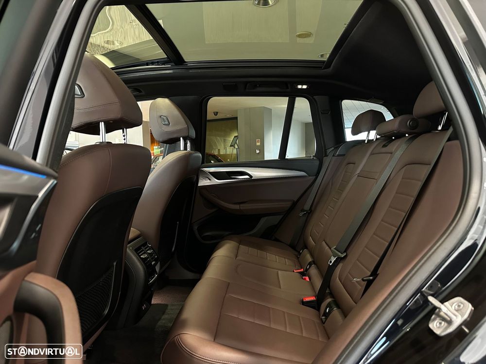 BMW iX3 Inspiring - 33