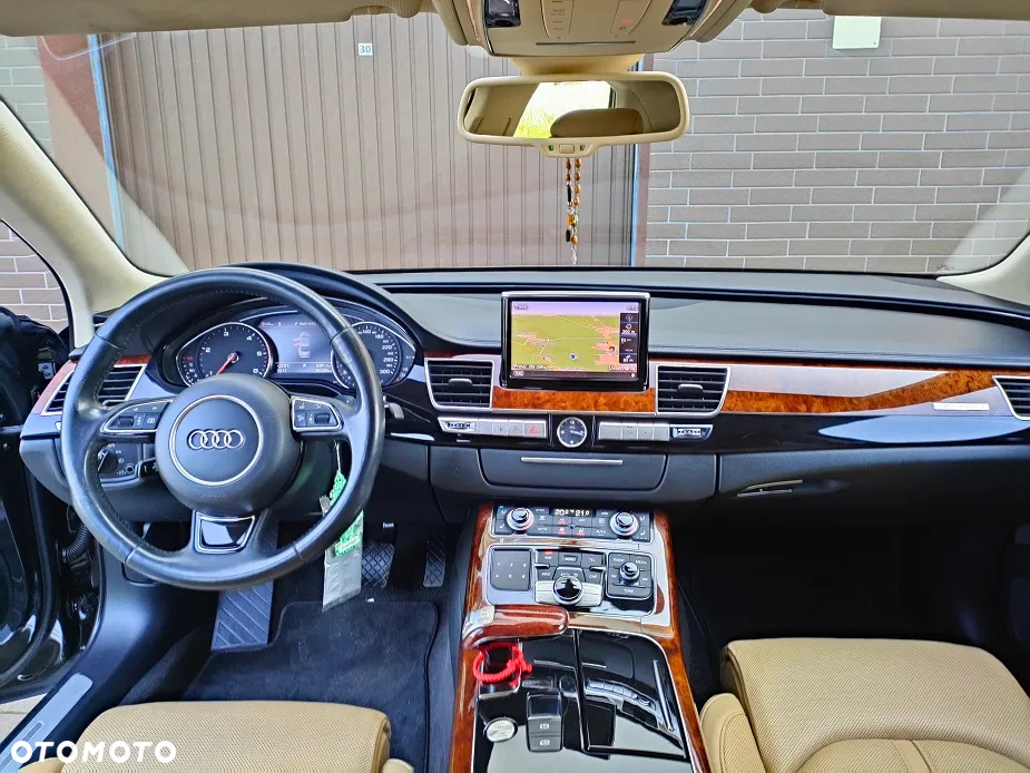 Audi A8 4.2 TDI Quattro - 10