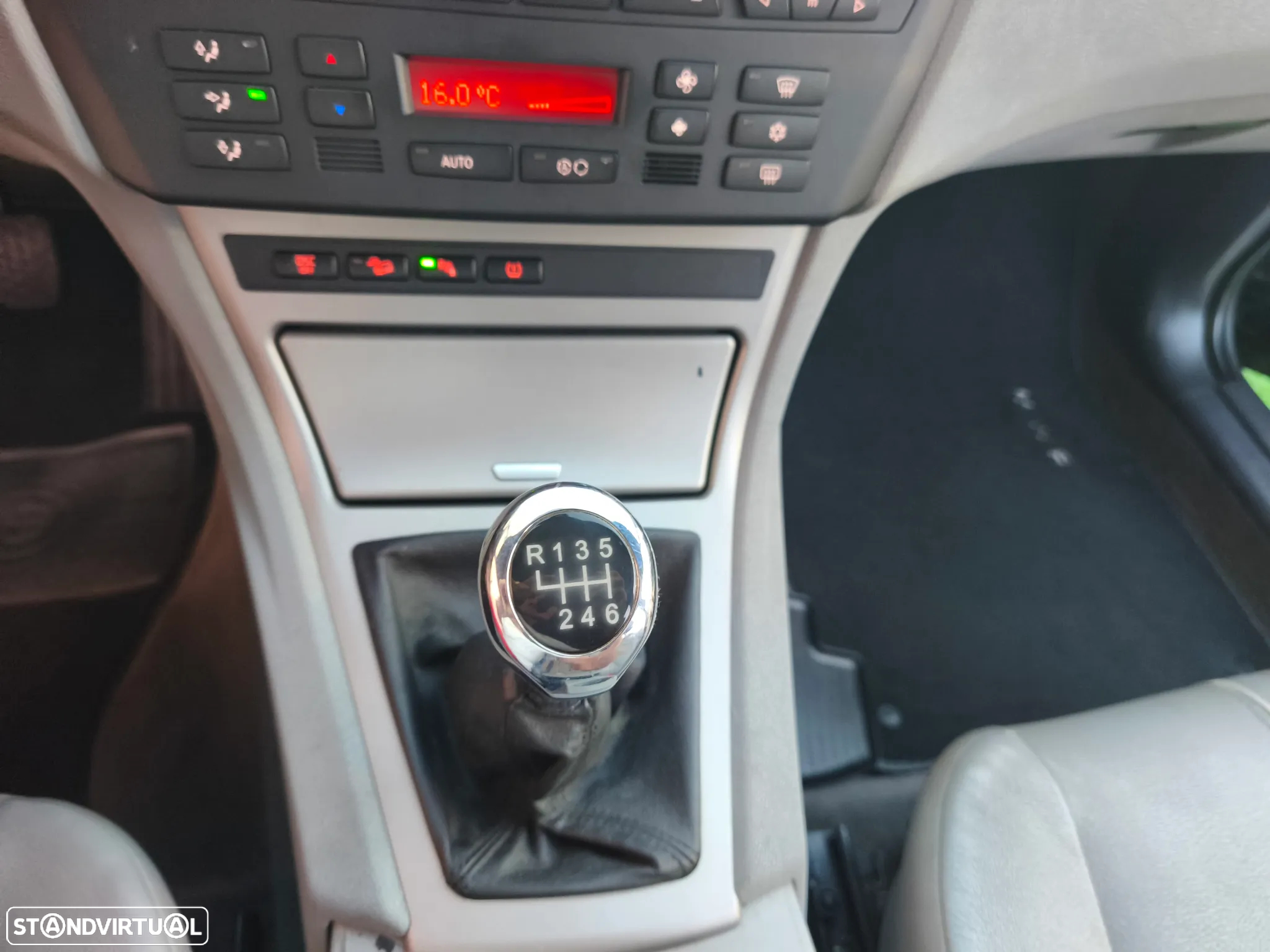 BMW X3 2.0 d SE - 10