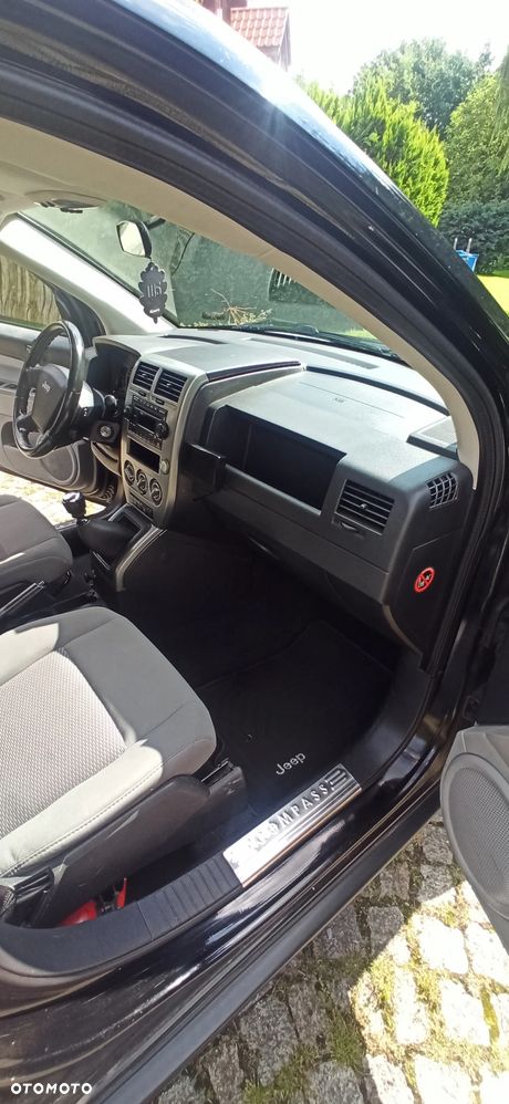 Jeep Compass - 12