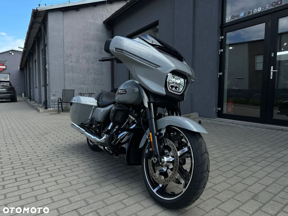 Harley-Davidson Touring Street Glide - 3