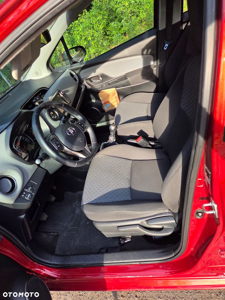 Toyota Yaris 1.33 Active - 13