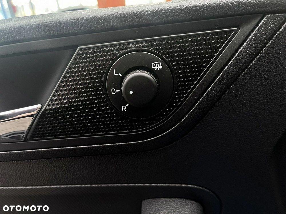 Skoda RAPID - 18