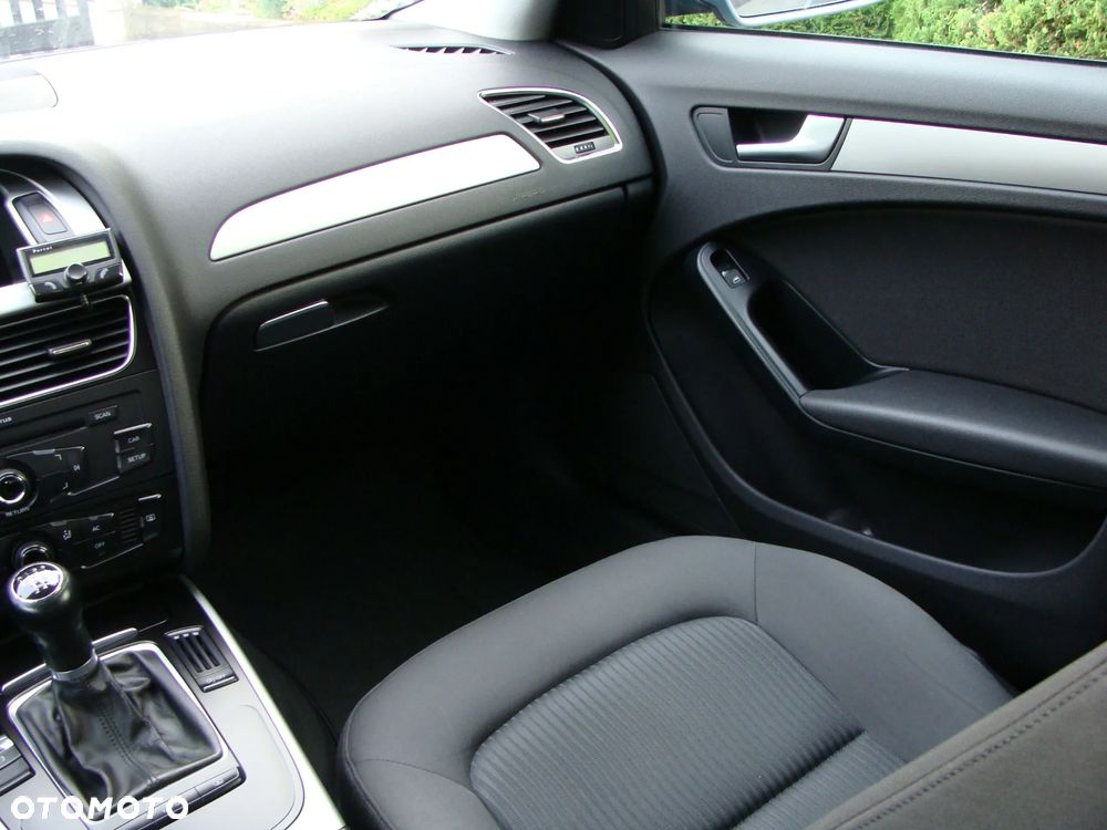 Audi A4 Limousine - 20