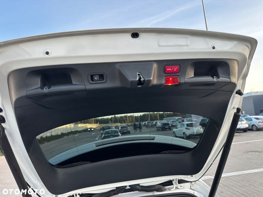 Mercedes-Benz CLA 200 d 4Matic Shooting Brake 8G-DCT AMG Line - 9