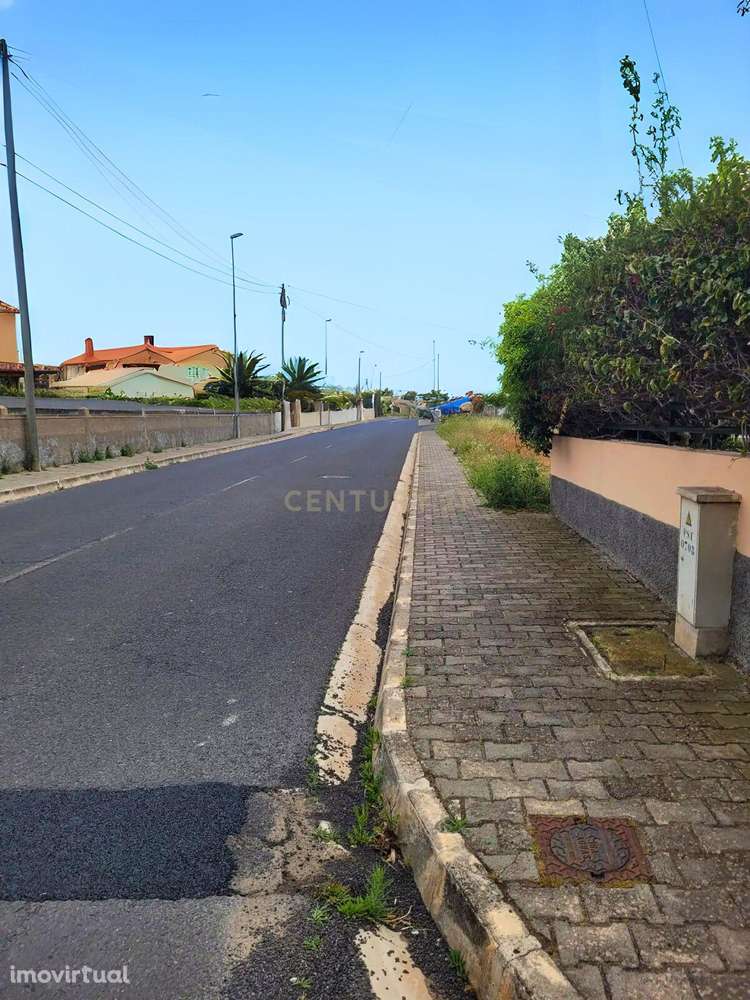 Terreno em Porto Santo – Oportunidade Única num Cenário Natural Incomp - Grande imagem: 3/9